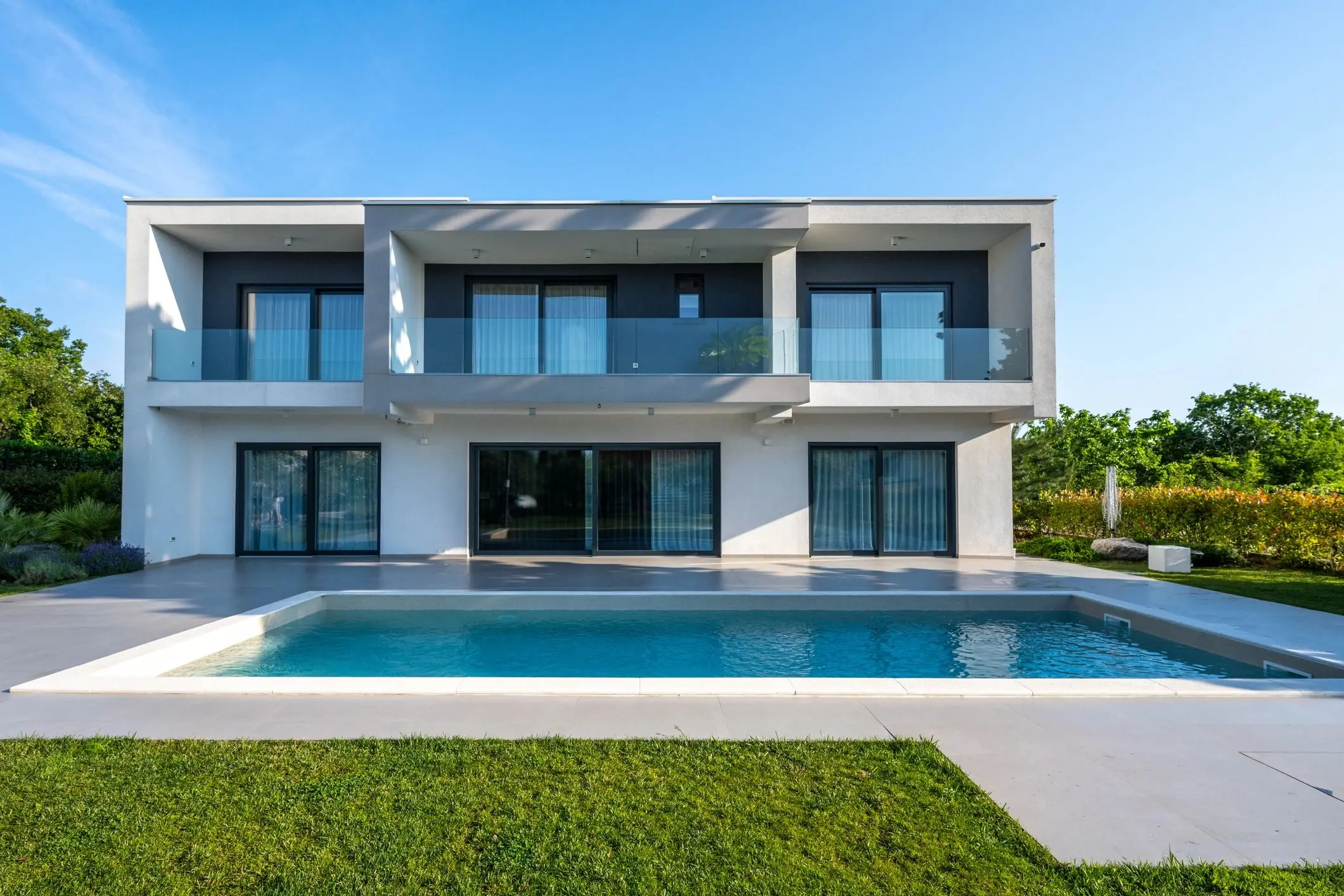Homes for Rent Sale Luxury modern house exterior Zillow houses for sale StellarMLS